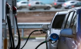 ФАС не увидела нарушения в росте цен на бензин в России